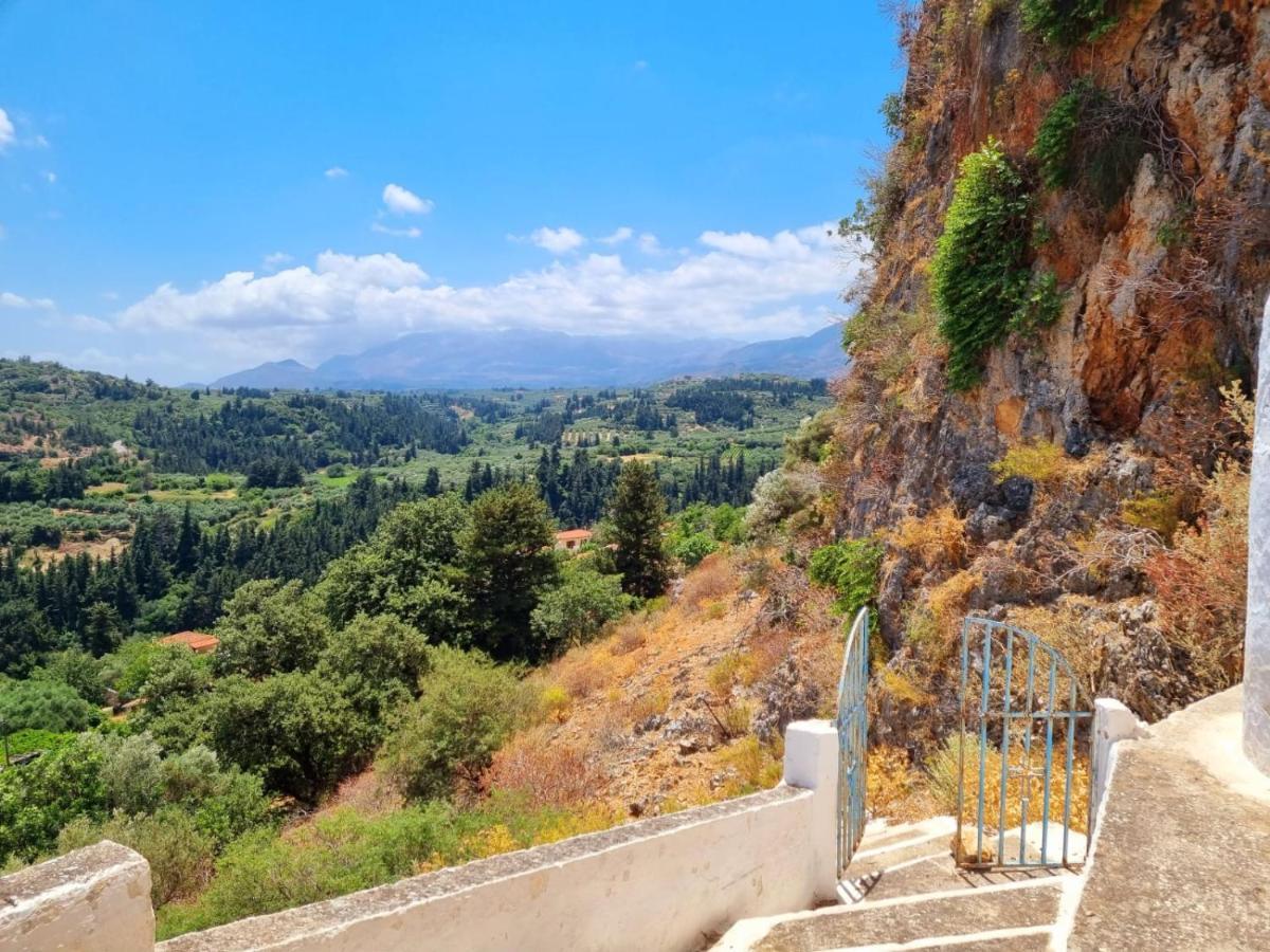 Olga'S Filoxenia - Villa Aladanos-Private Pool And Heated Jacuzzi Makhairoi ภายนอก รูปภาพ