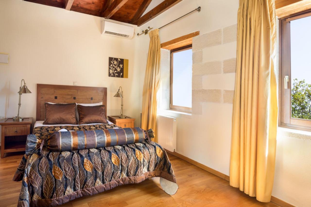 Olga'S Filoxenia - Villa Aladanos-Private Pool And Heated Jacuzzi Makhairoi ภายนอก รูปภาพ
