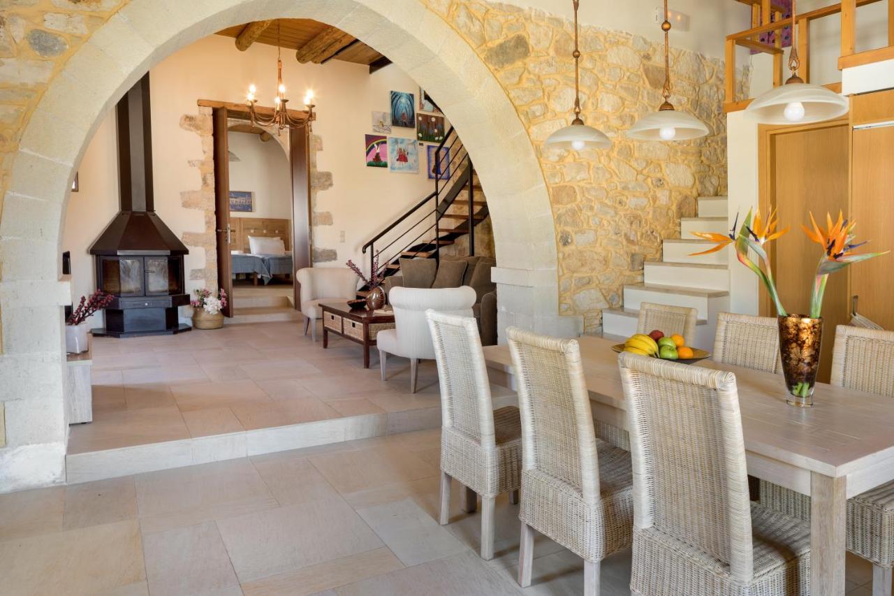 Olga'S Filoxenia - Villa Aladanos-Private Pool And Heated Jacuzzi Makhairoi ภายนอก รูปภาพ