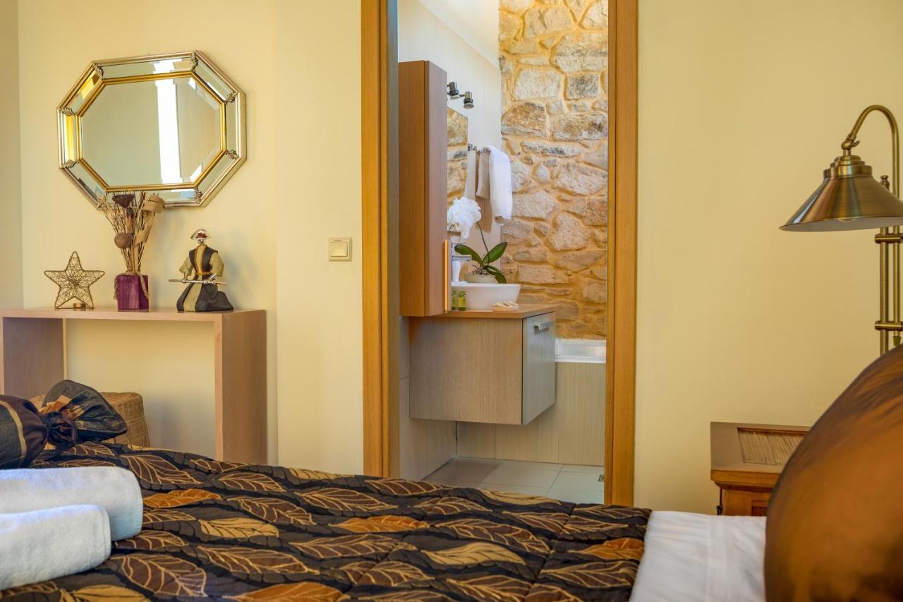 Olga'S Filoxenia - Villa Aladanos-Private Pool And Heated Jacuzzi Makhairoi ภายนอก รูปภาพ