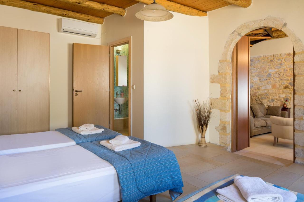 Olga'S Filoxenia - Villa Aladanos-Private Pool And Heated Jacuzzi Makhairoi ภายนอก รูปภาพ