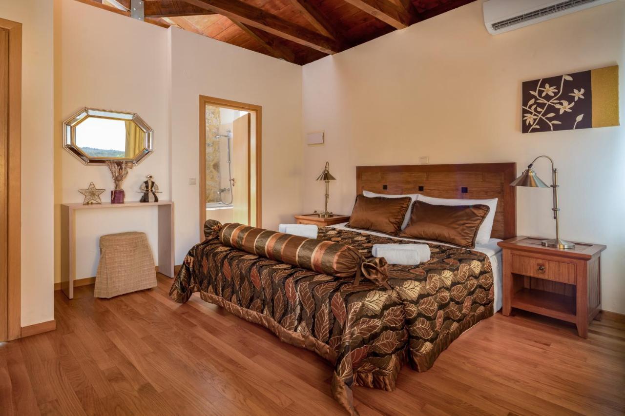 Olga'S Filoxenia - Villa Aladanos-Private Pool And Heated Jacuzzi Makhairoi ภายนอก รูปภาพ