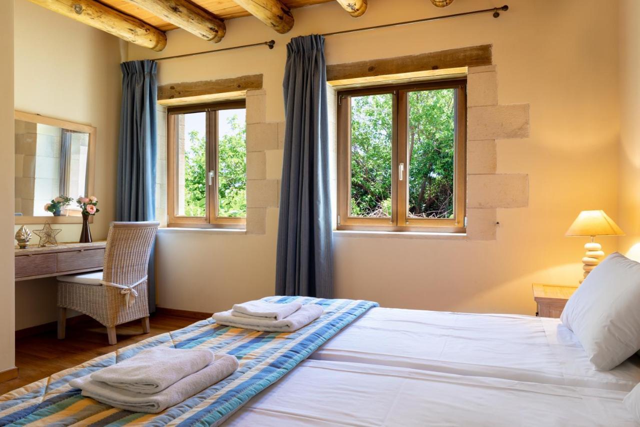 Olga'S Filoxenia - Villa Aladanos-Private Pool And Heated Jacuzzi Makhairoi ภายนอก รูปภาพ